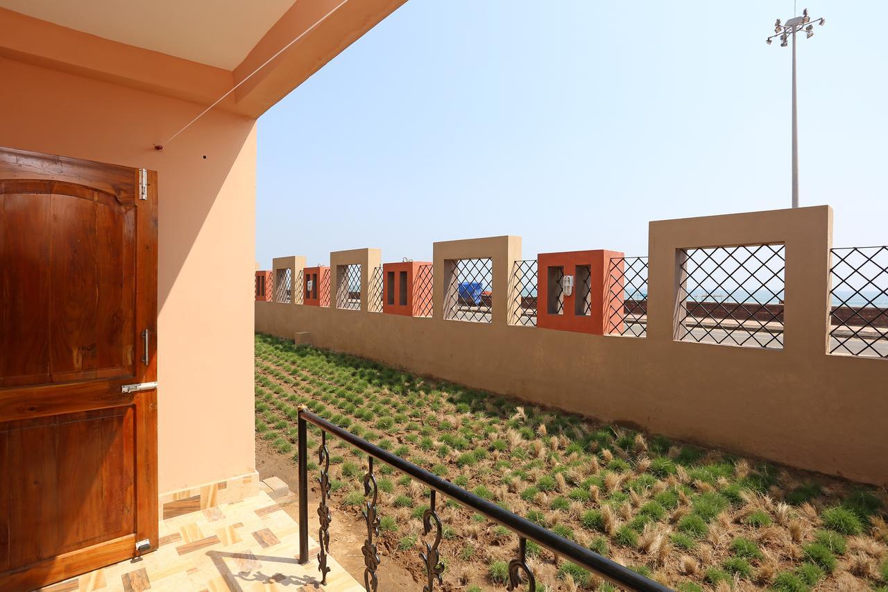 Hotel On Call Puri Laxmi Beach Resort Εξωτερικό φωτογραφία